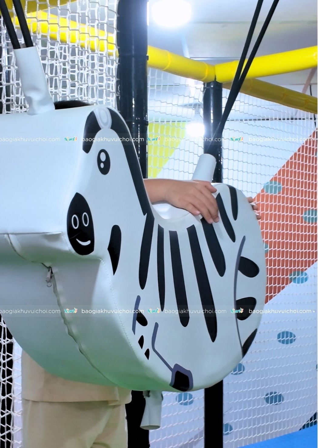 Ngựa Nhún trong nhà liên hoàn