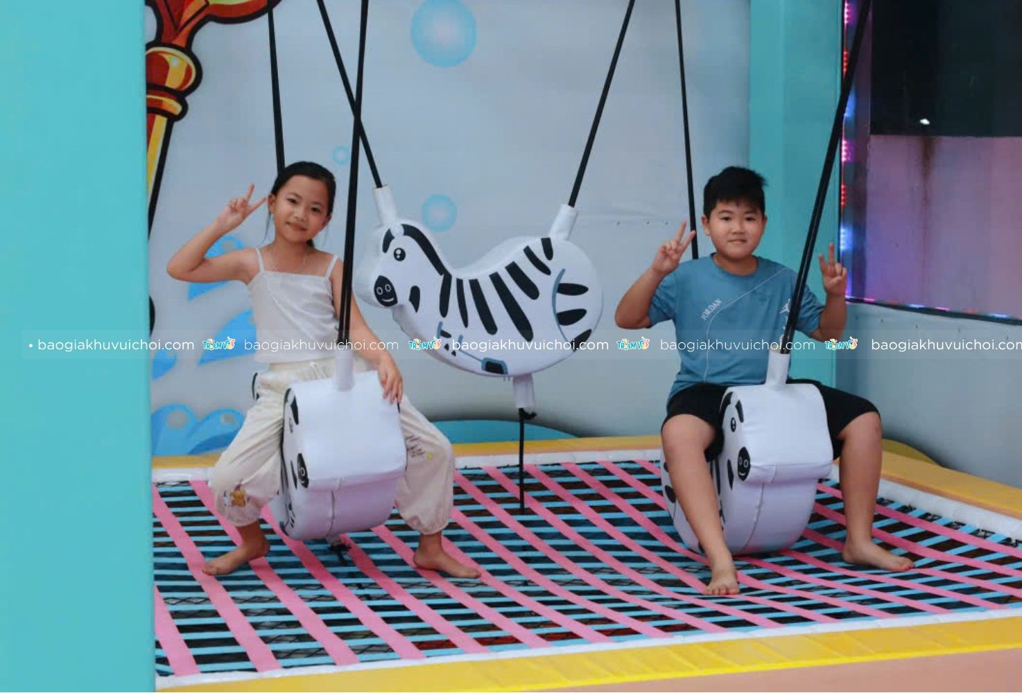 Ngựa Nhún Khu Vui Chơi