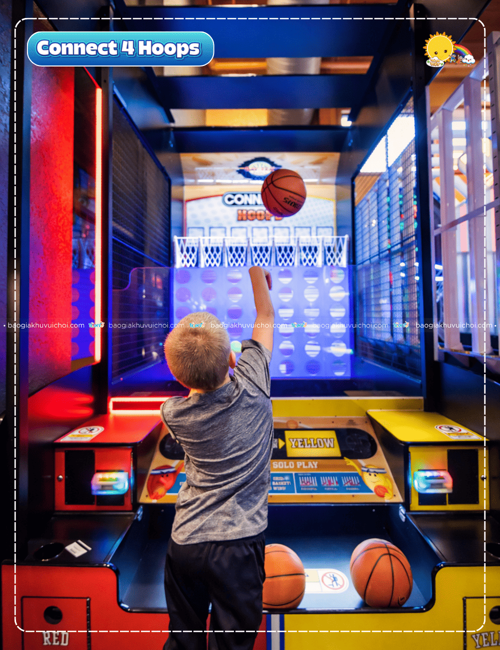 Trẻ em thích thú vui chơi với máy game ném bóng rổ hiện đại