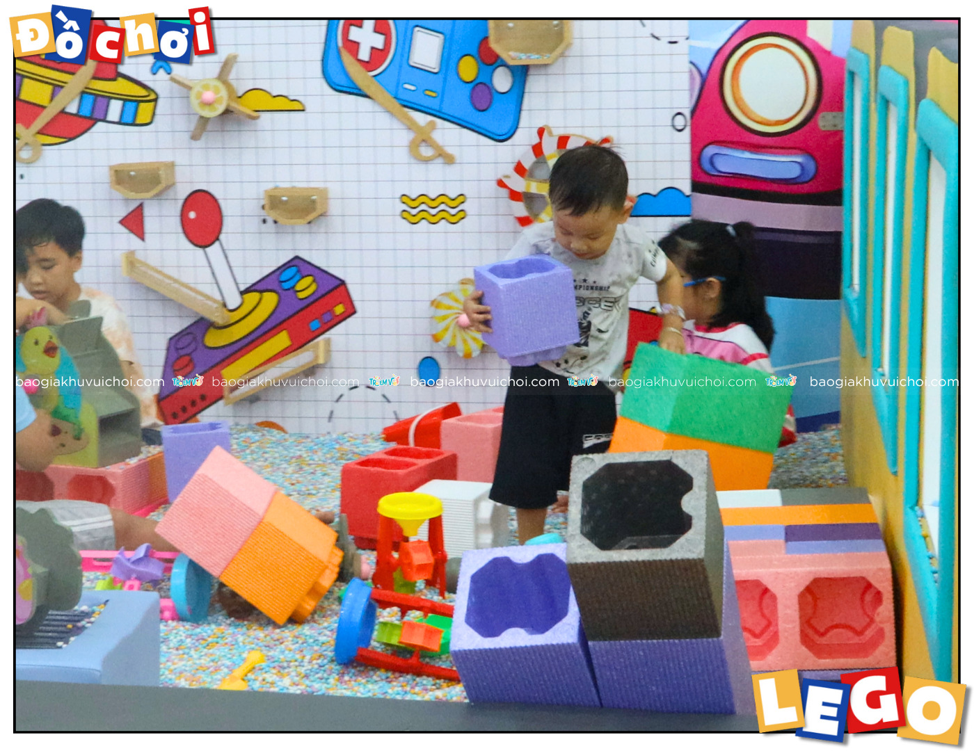 Các khối lego khổng lồ cho khu vui chơi trẻ em