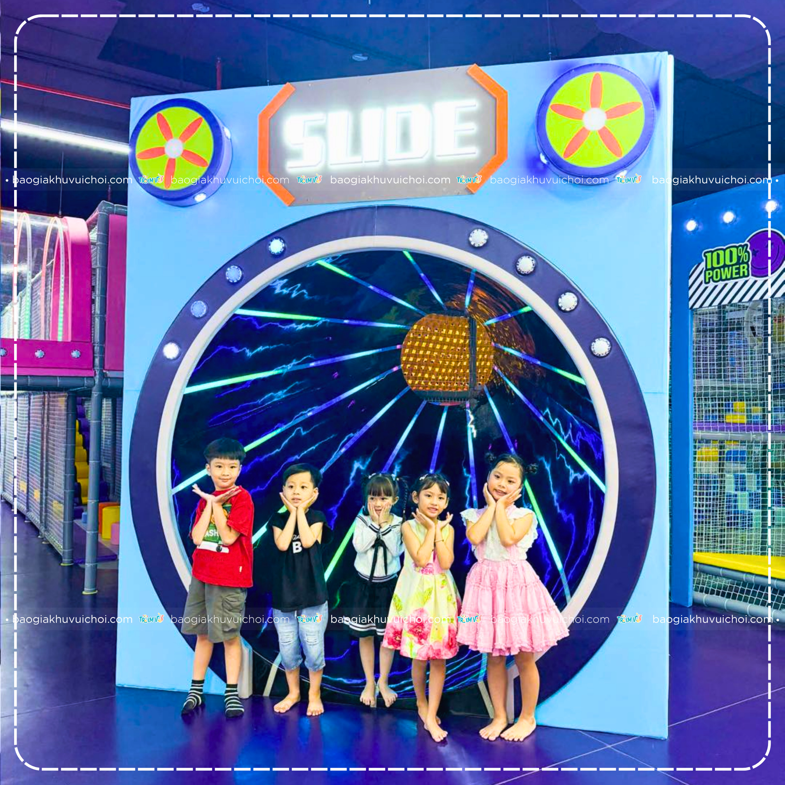 Ống trượt loa khu vui chơi chủ đề không gian