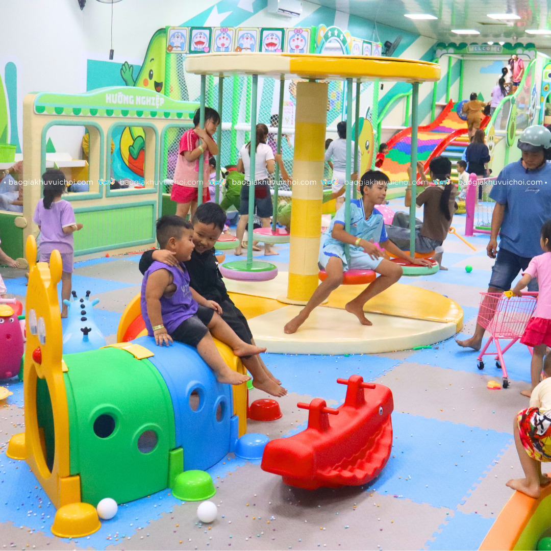 Bập bênh được sử dụng trong khu vui chơi trẻ em