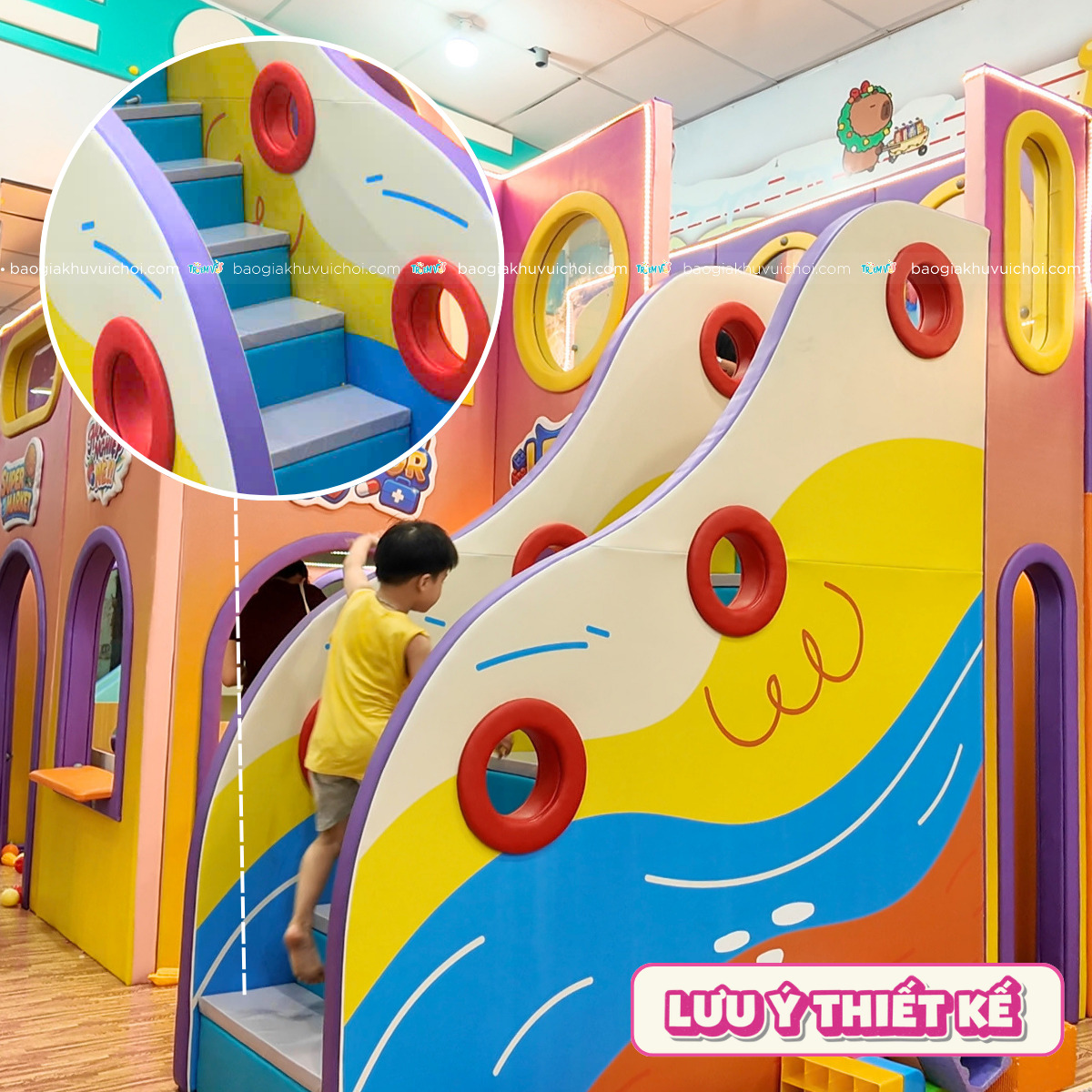 Lưu ý phần tay vịn và bậc thang phù hợp cho các bé